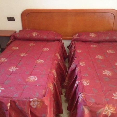 Motel Paris Dakar Selouane エクステリア 写真