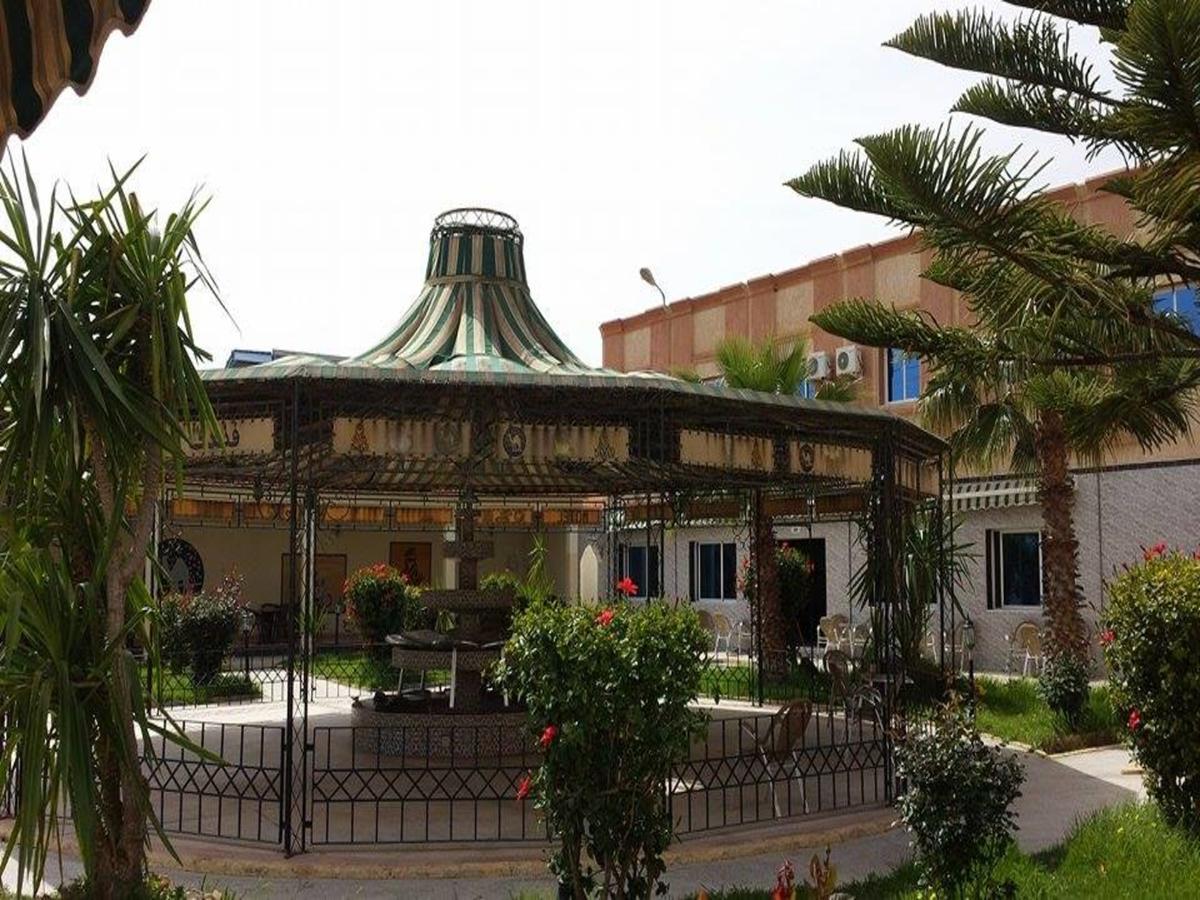 Motel Paris Dakar Selouane エクステリア 写真