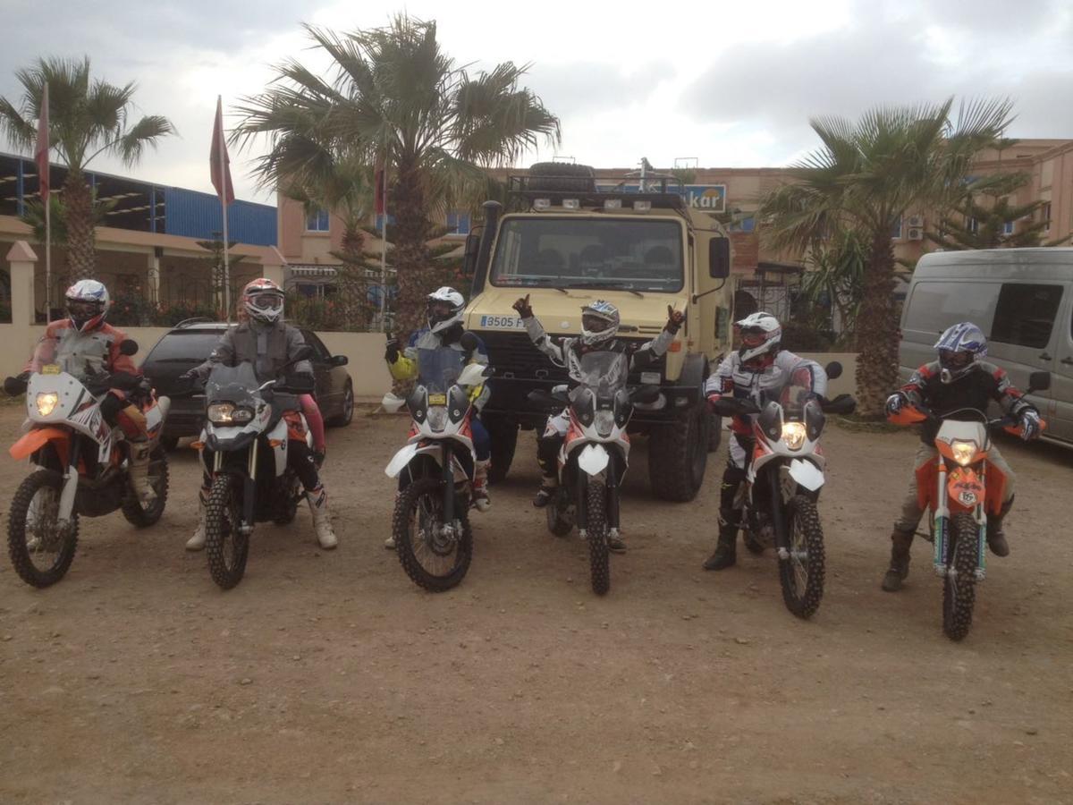 Motel Paris Dakar Selouane エクステリア 写真